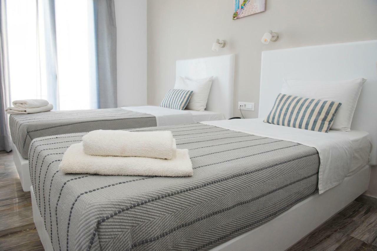 Ino Hotel Kamári Buitenkant foto
