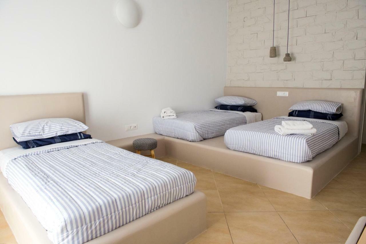 Ino Hotel Kamári Buitenkant foto